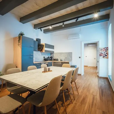 וילה Iconic Palazzo *