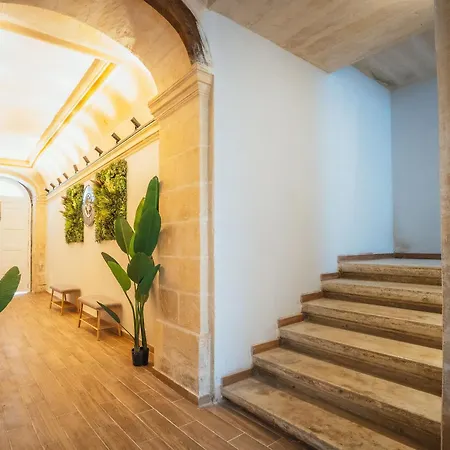 Iconic Palazzo Βίλα Βαλέτα