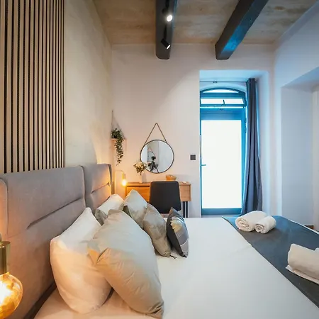 Iconic Palazzo Βίλα Βαλέτα