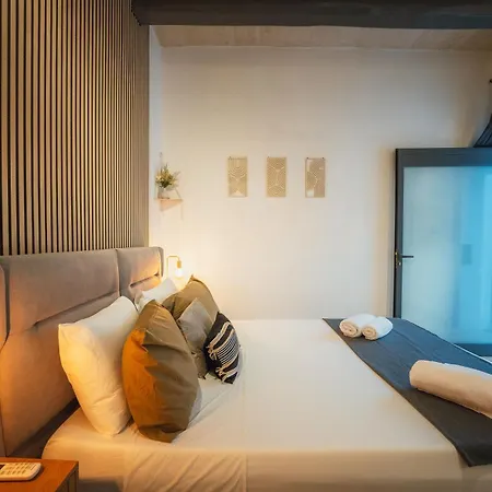 Iconic Palazzo Βίλα *