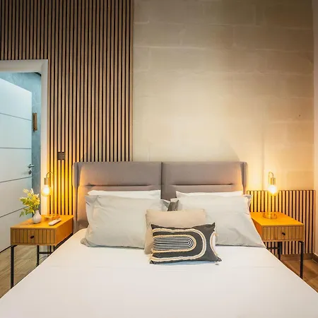 Iconic Palazzo Βίλα *