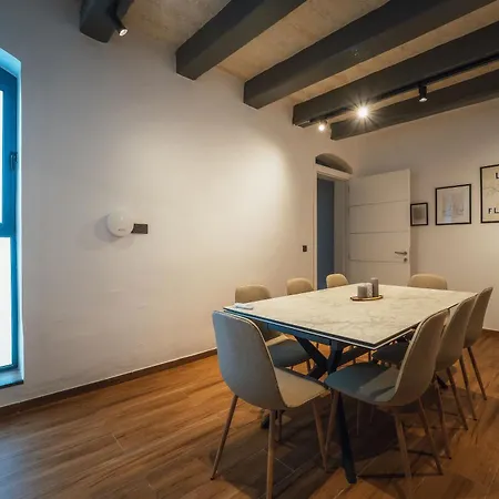 Iconic Palazzo Villa La Valette