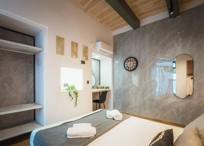 Iconic Palazzo Villa