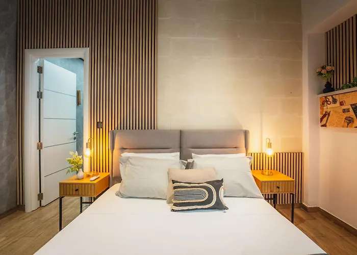 Iconic Palazzo Villa *