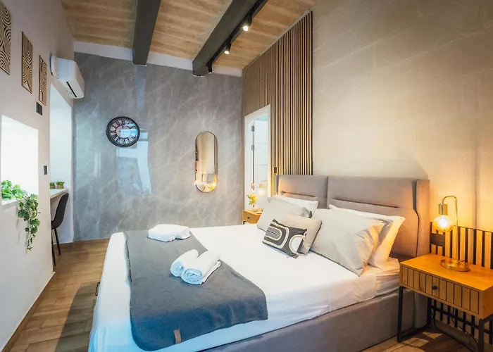 Iconic Palazzo La Valletta