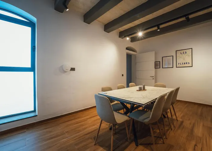 Iconic Palazzo Villa La Valletta